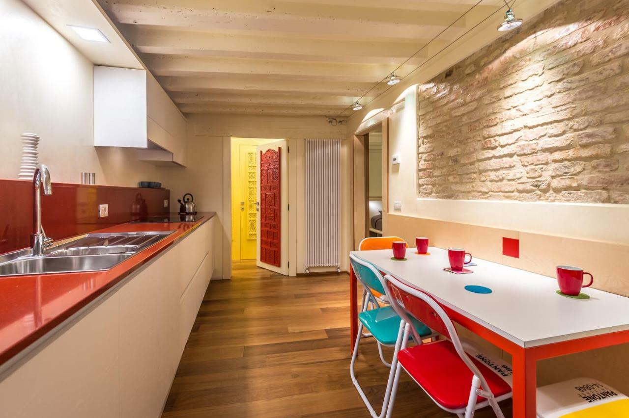 Apartments Moon Or Dama Венеция Екстериор снимка