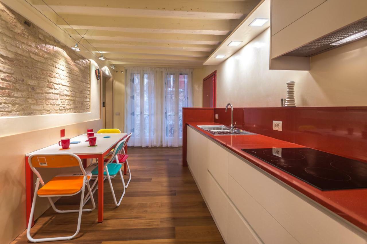 Apartments Moon Or Dama Венеция Екстериор снимка